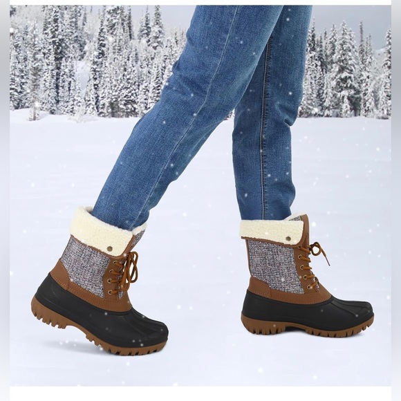 NWT  Women's Waterproof Snow Boots Insulated Warm Size 7 - Picture 2 of 7